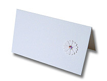 sophisticated daisies place card modern simple design